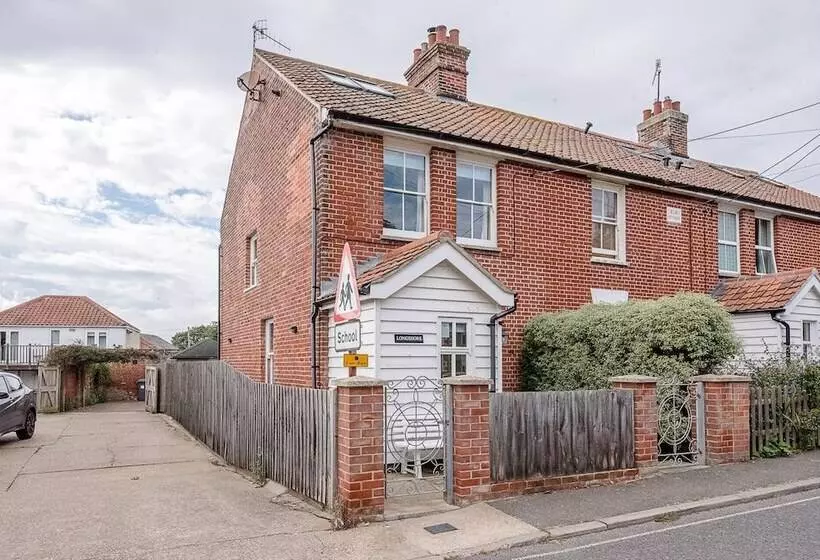 Longshore, Aldeburgh