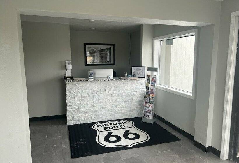 Мотель Maple Tree Inn