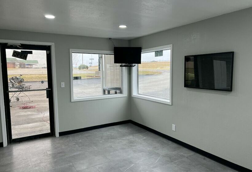 Мотель Maple Tree Inn