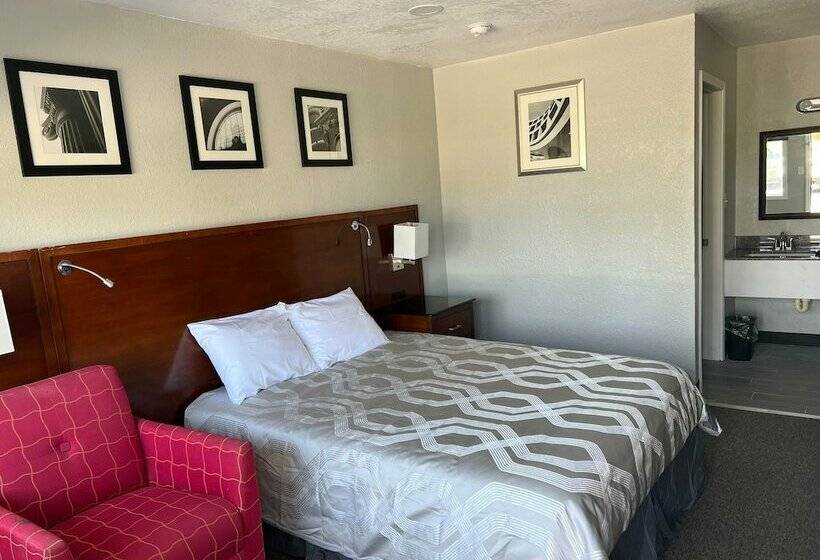 Мотель Maple Tree Inn