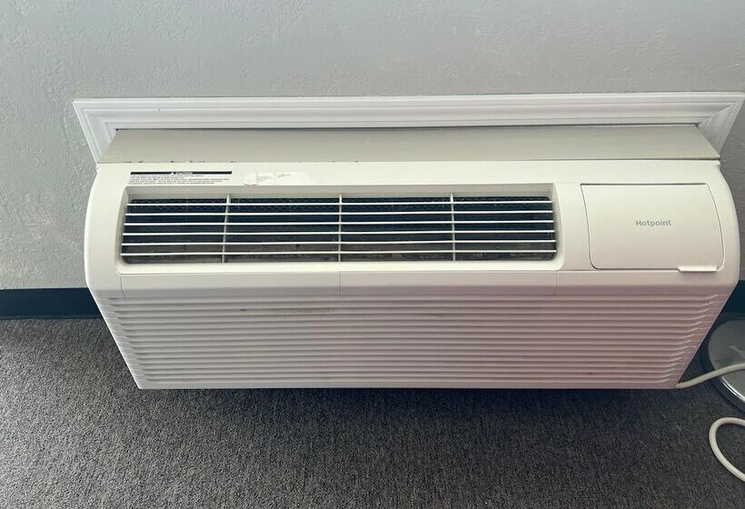 Мотель Maple Tree Inn