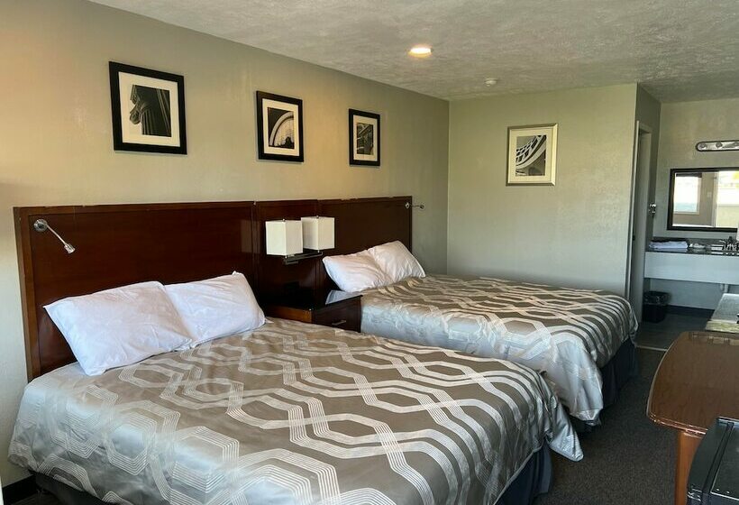 Мотель Maple Tree Inn