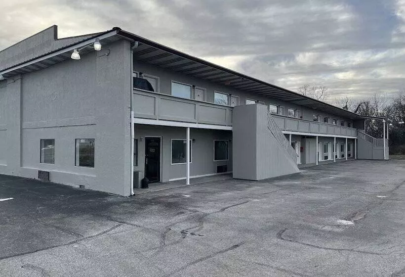 Motelli Maple Tree Inn