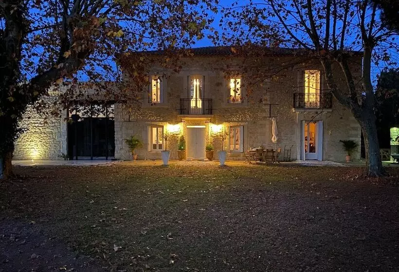 Majatalo Domaine De La Trinité