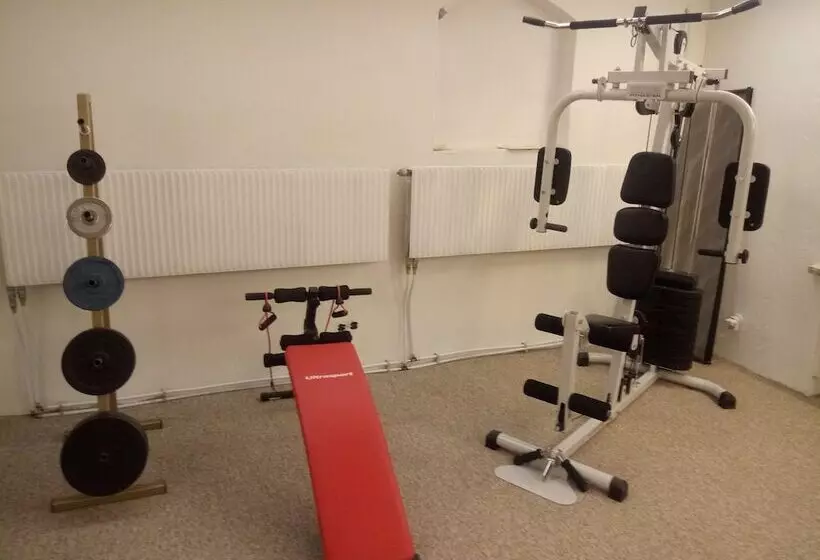 ペンション Gästehaus Und Fitness Haus Bergquell