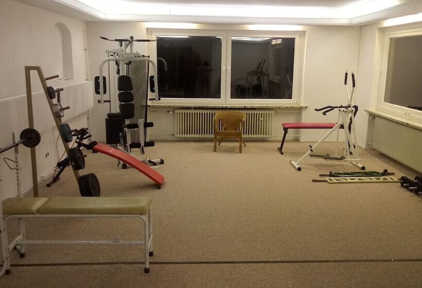 ペンション Gästehaus Und Fitness Haus Bergquell