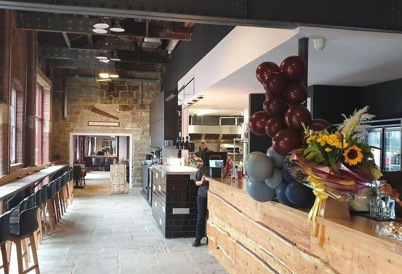 펜션 Pemberton Turnbridge Guest House