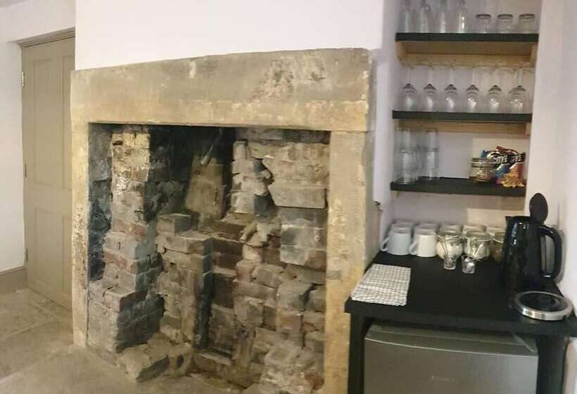 펜션 Pemberton Turnbridge Guest House