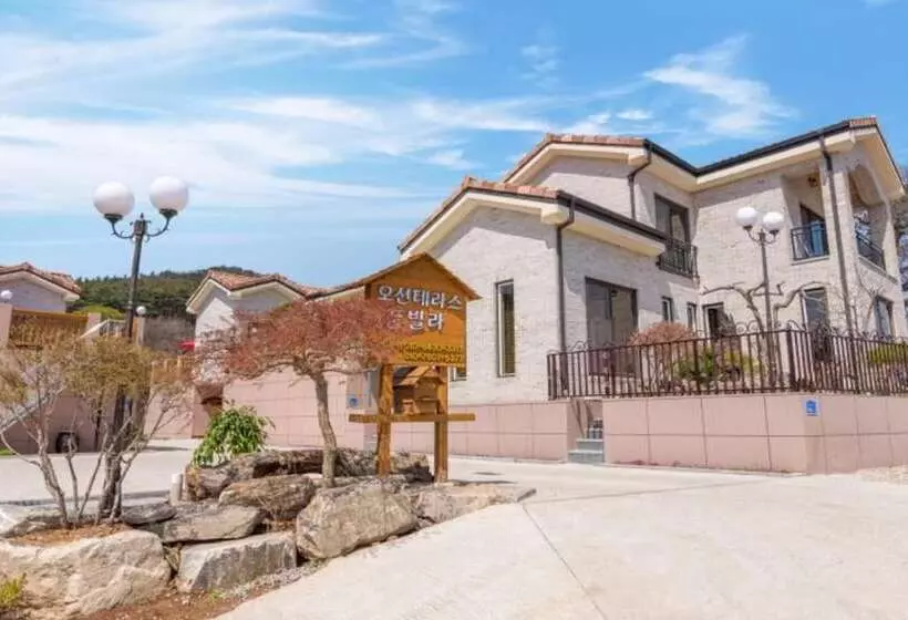 ペンション Taean Ocean Terrace Pool Villa