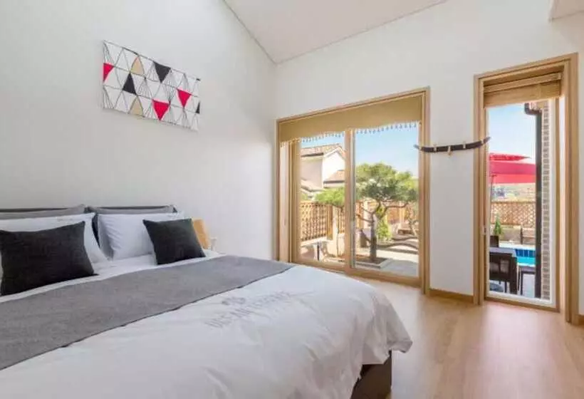 ペンション Taean Ocean Terrace Pool Villa