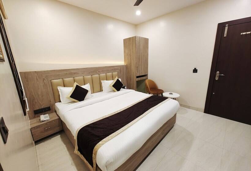 Radha Residency By Shrigo Hotels