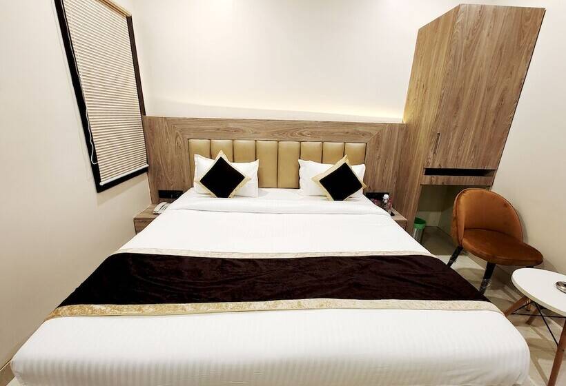 Radha Residency By Shrigo Hotels
