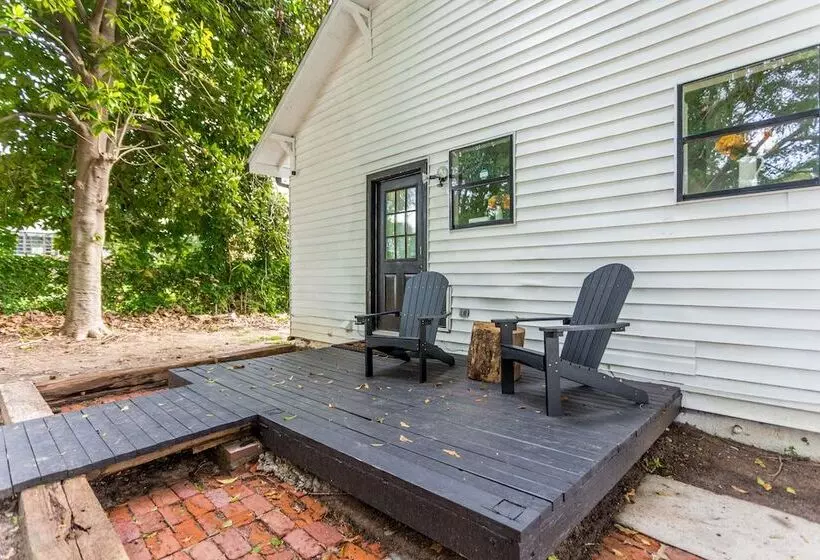 اقامتگاه Unique Mid Century Home Near Atl Airport
