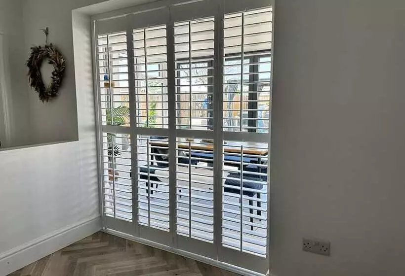 Stunning Cottage With Hot Tub, North Wales Coast