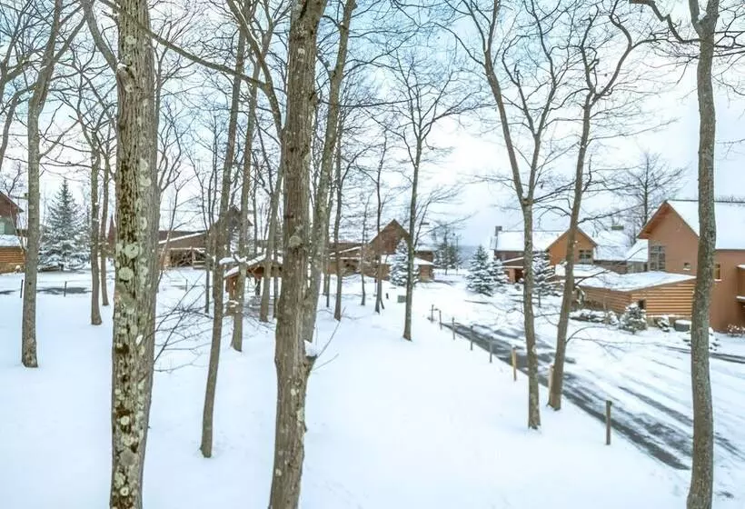 Summit Lodge