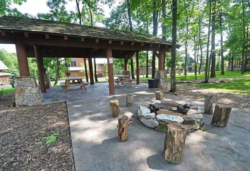 Summit Lodge