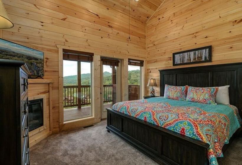 Sunset Vista   4 Bedrooms, 4 Baths, Sleeps 12 4 Cabin By Redawning