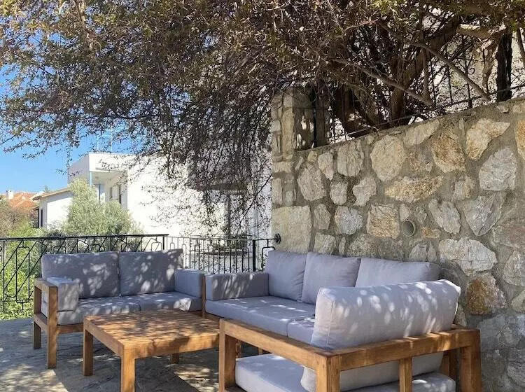 Duru Stone House