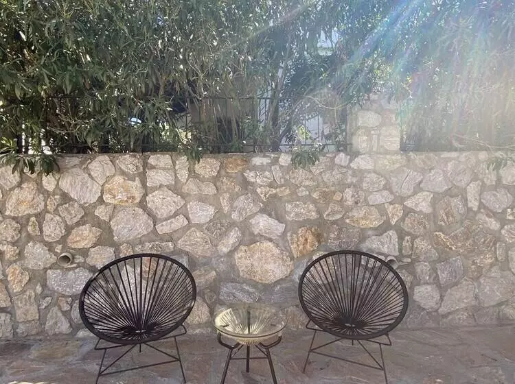 Duru Stone House