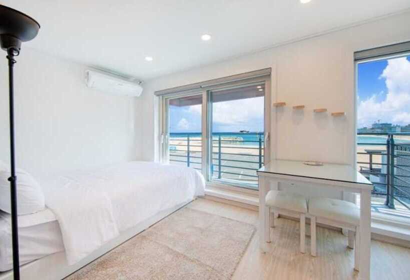 Goseong Badasga Per Osyeonbyu Pension