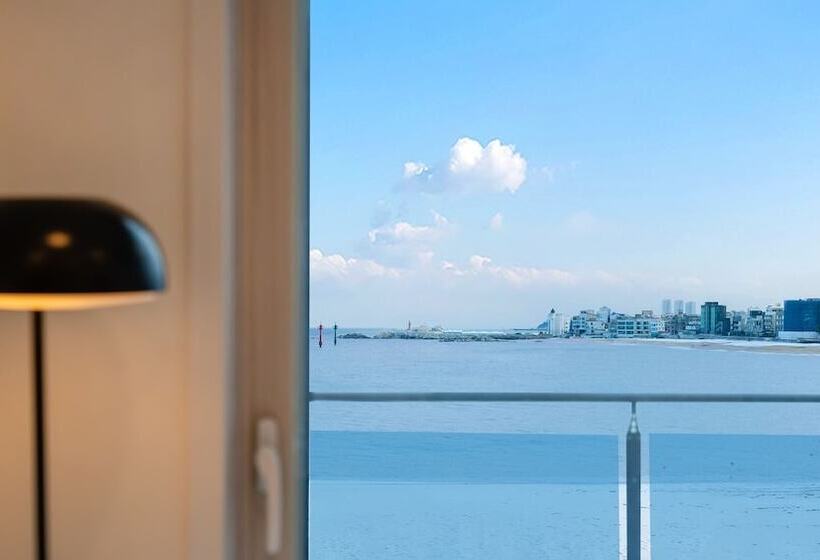 Goseong Badasga Per Osyeonbyu Pension