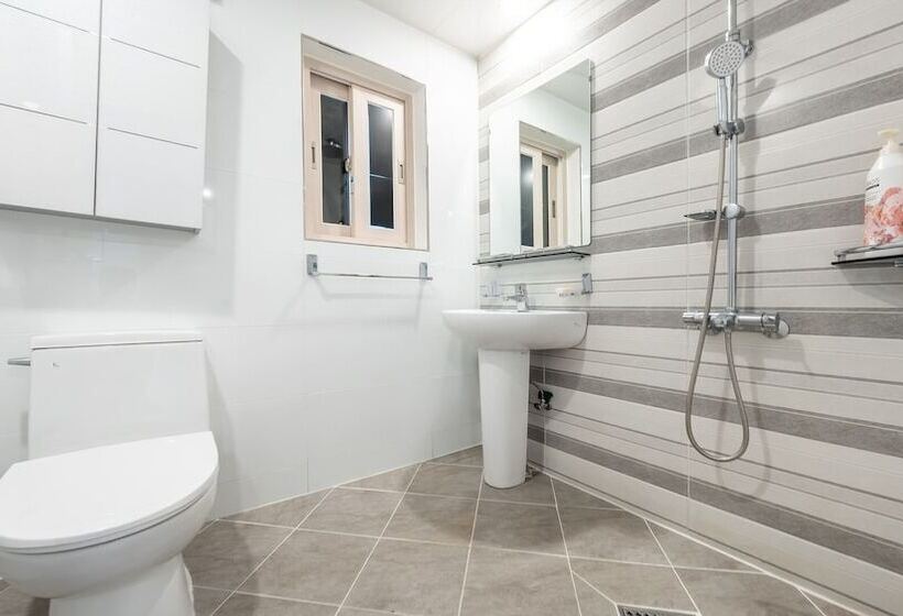 Goseong Badasga Per Osyeonbyu Pension