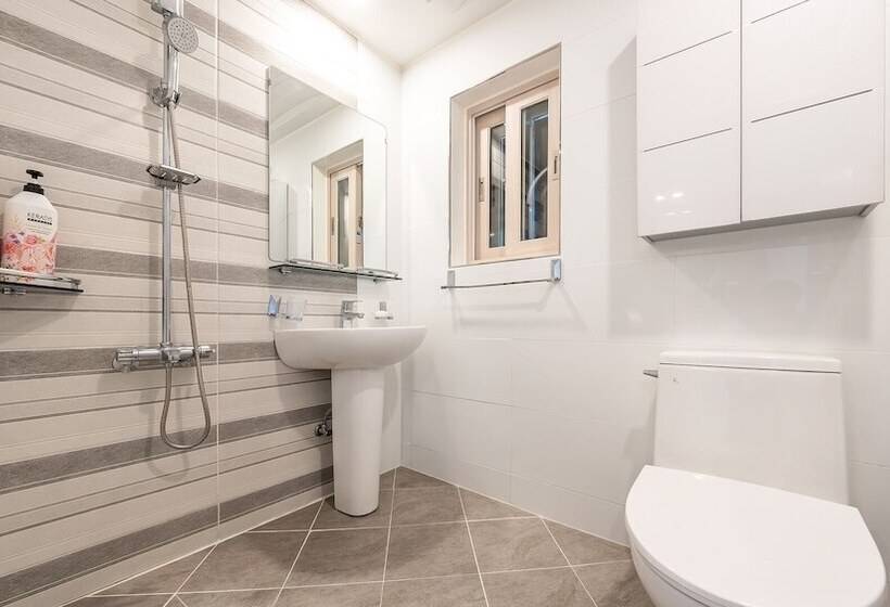 Goseong Badasga Per Osyeonbyu Pension