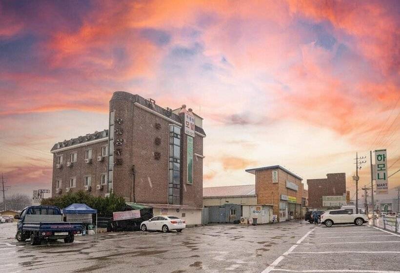 Hongcheon Woodeungjang Motel