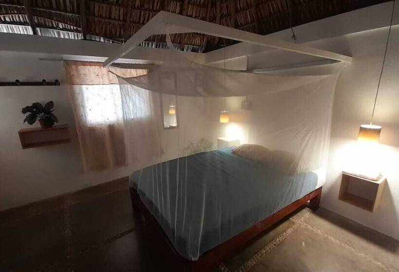 Hostal Punta Paraíso Cabañas