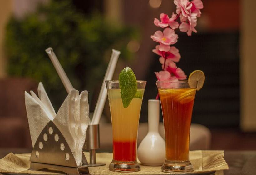 Hotel Amritara The Avadh