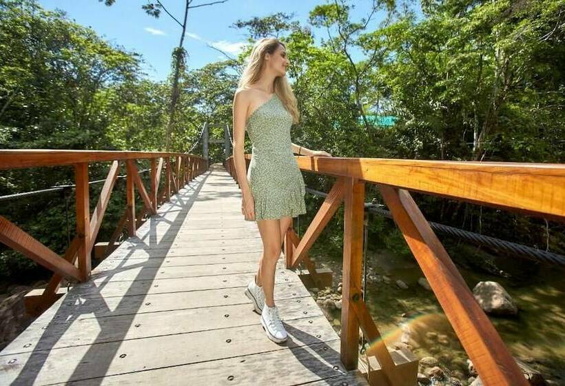 فندق Bosque Guardian Lodge