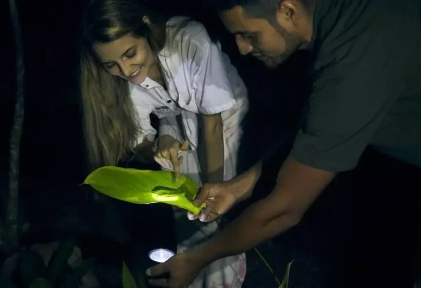 Hotelli Bosque Guardian Lodge