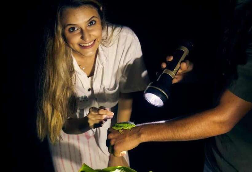 فندق Bosque Guardian Lodge