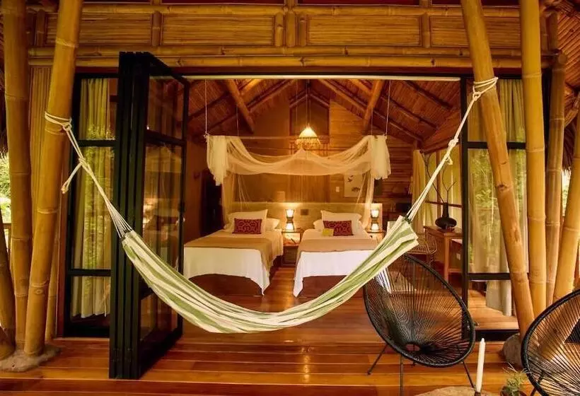 Hotelli Bosque Guardian Lodge