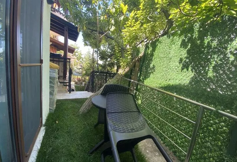 Hotelli Cunda Villa Anka