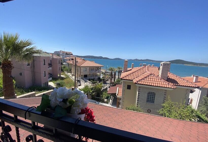 هتل Cunda Villa Anka