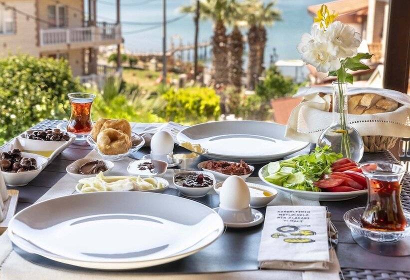 هتل Cunda Villa Anka