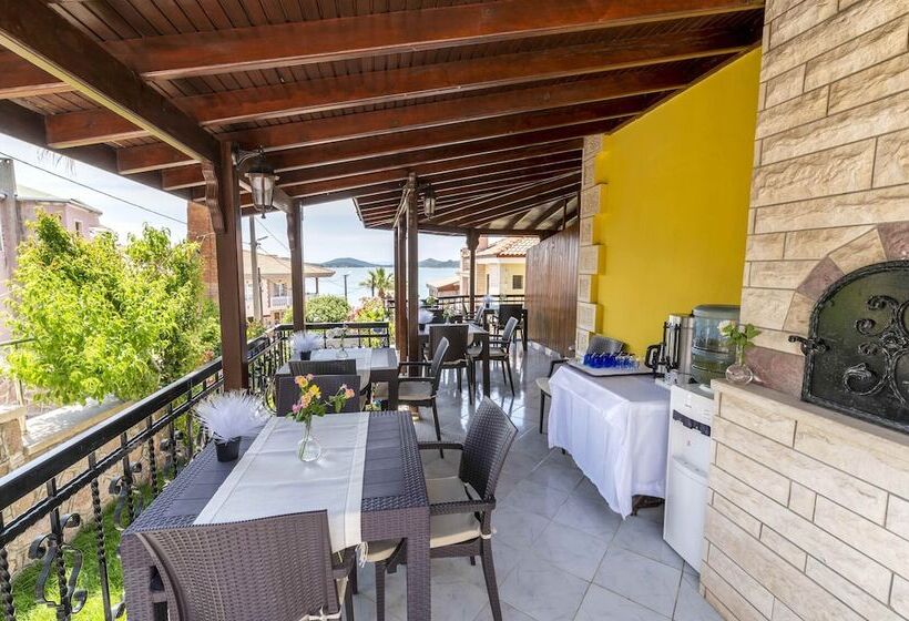 هتل Cunda Villa Anka