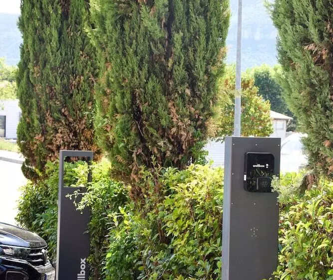 ホテル Ibis Budget Millau Viaduc   Ouverture Avril 2022