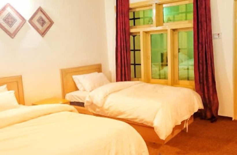 هتل Mountain Refuge Guest House