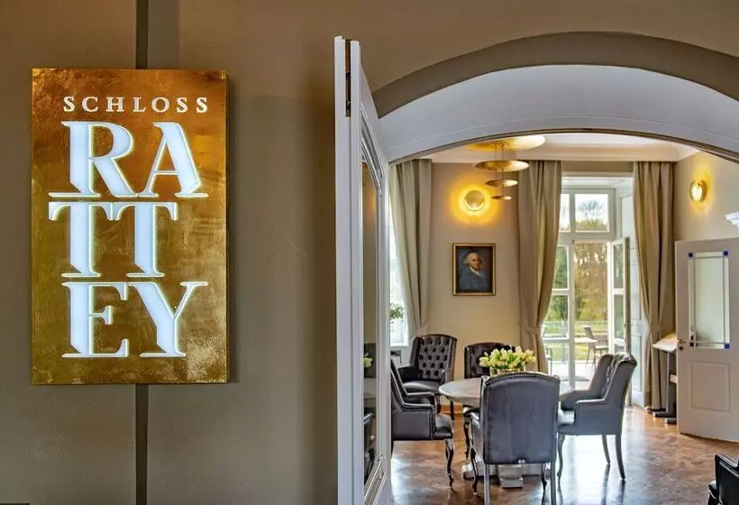 Hotelli Schloss Rattey