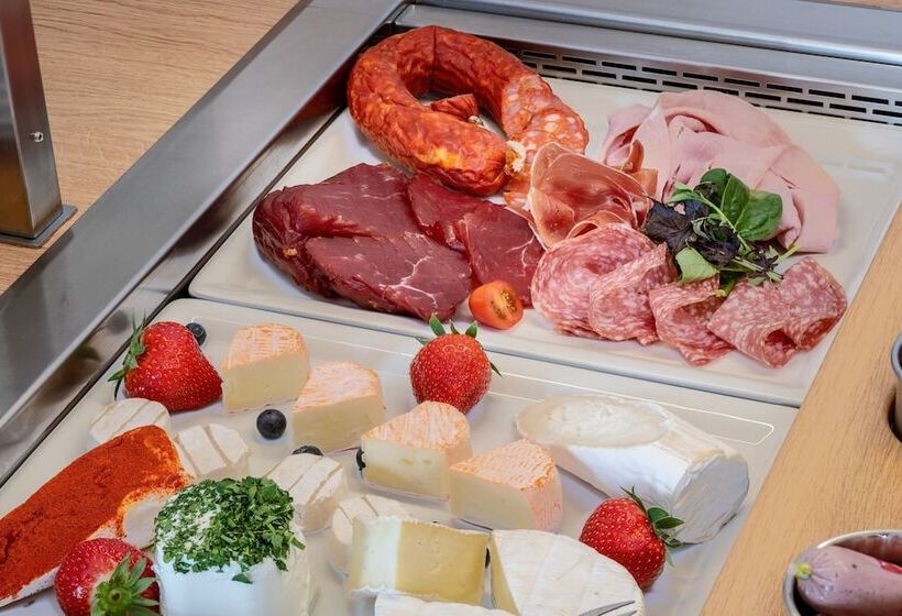 ホテル Schloss Rattey