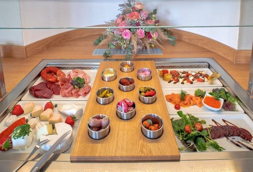 ホテル Schloss Rattey