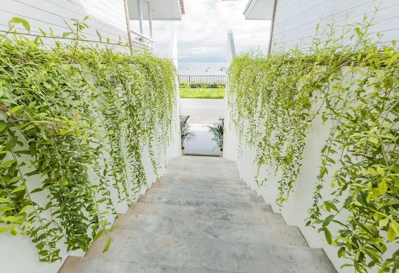 ホテル Sea La Vie Resort Nusa Penida