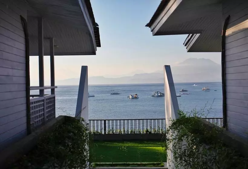 ホテル Sea La Vie Resort Nusa Penida