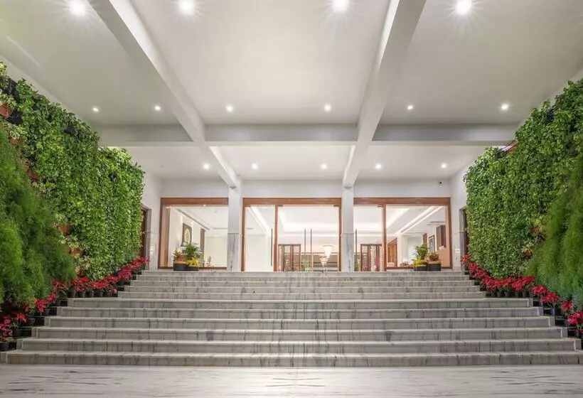 Hotelli The Lalita Grand