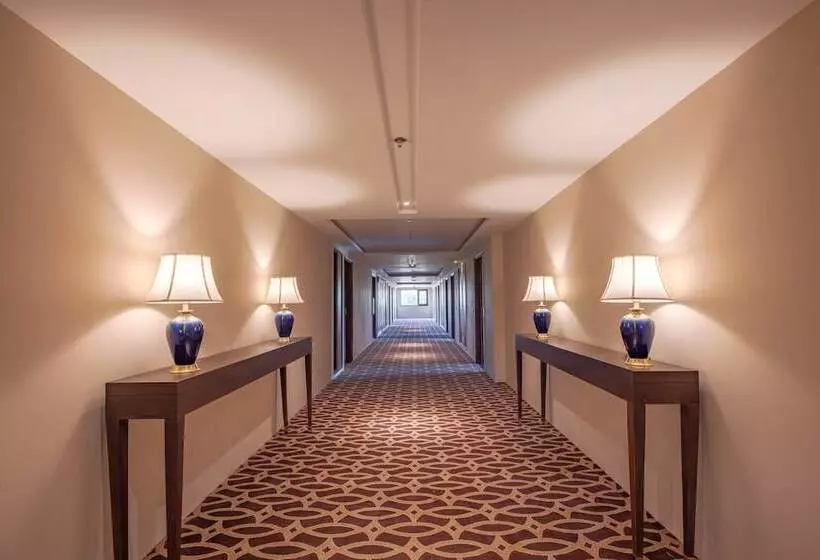 Hotelli The Lalita Grand