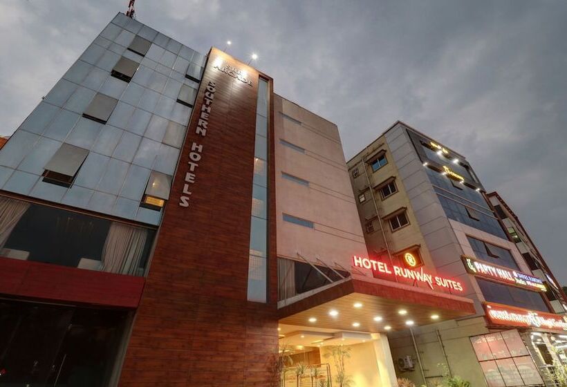 בית מלון כפרי Treebo Premium Runway Suites, Marathahalli