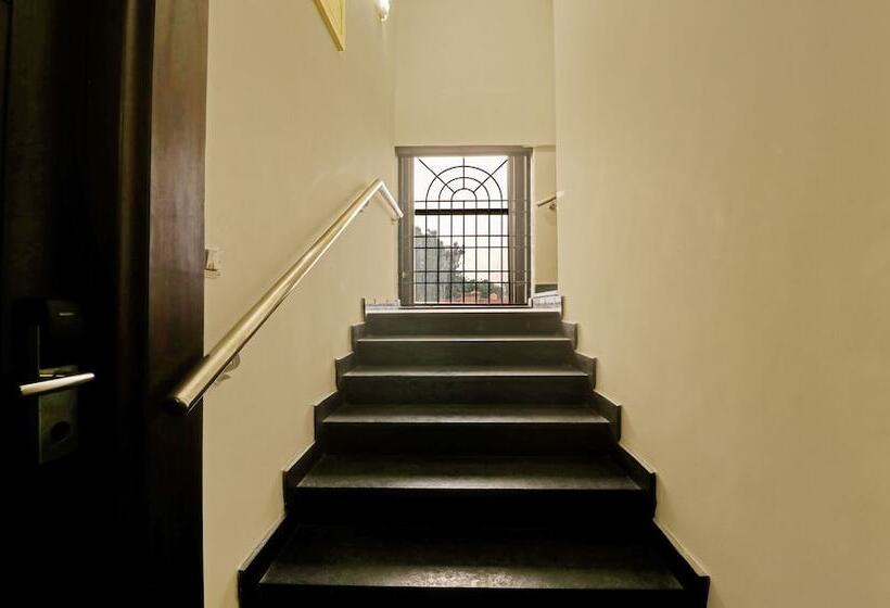 בית מלון כפרי Treebo Premium Runway Suites, Marathahalli