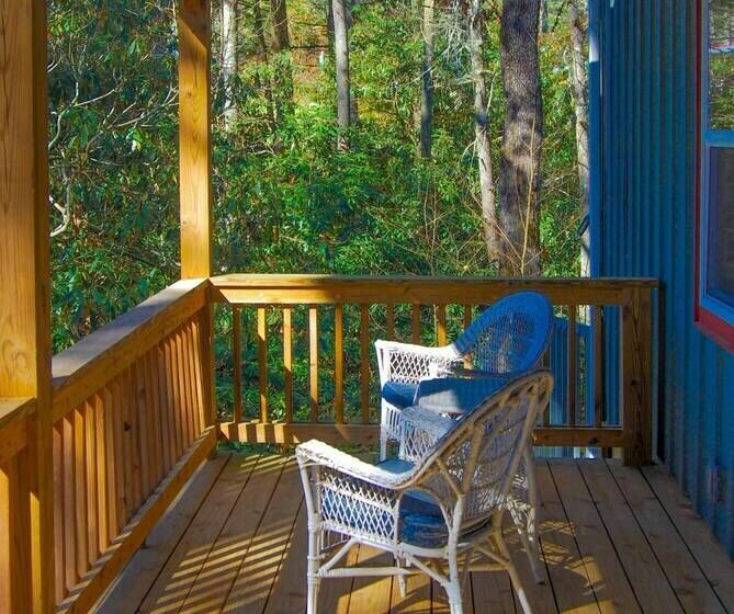 La Casa Del Amour In Sapphire